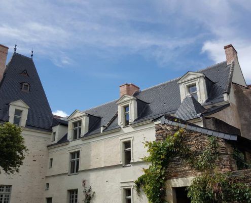 Rénovation ardoises armen monuments historiques - Angers